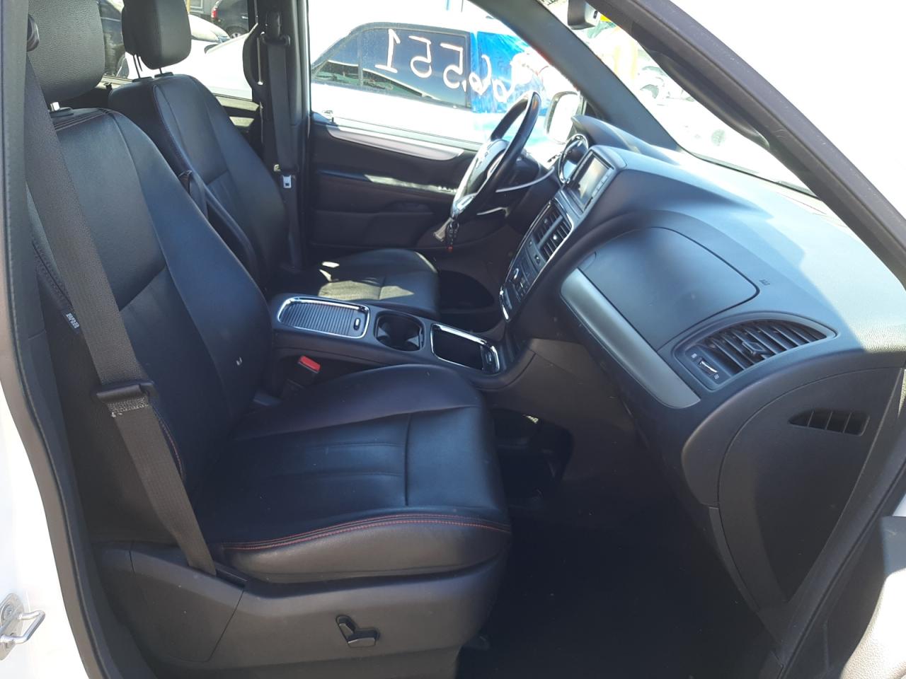 Photo 5 from auction – 2019 DODGE GRAND CARA with VIN 2C4RDGEG8KR768571