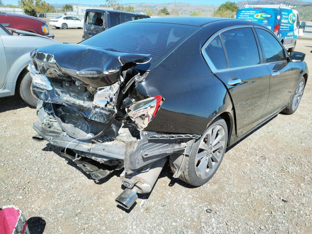 Photo 4 from auction – 2015 HONDA ACCORD SPO with VIN 1HGCR2F54FA180153