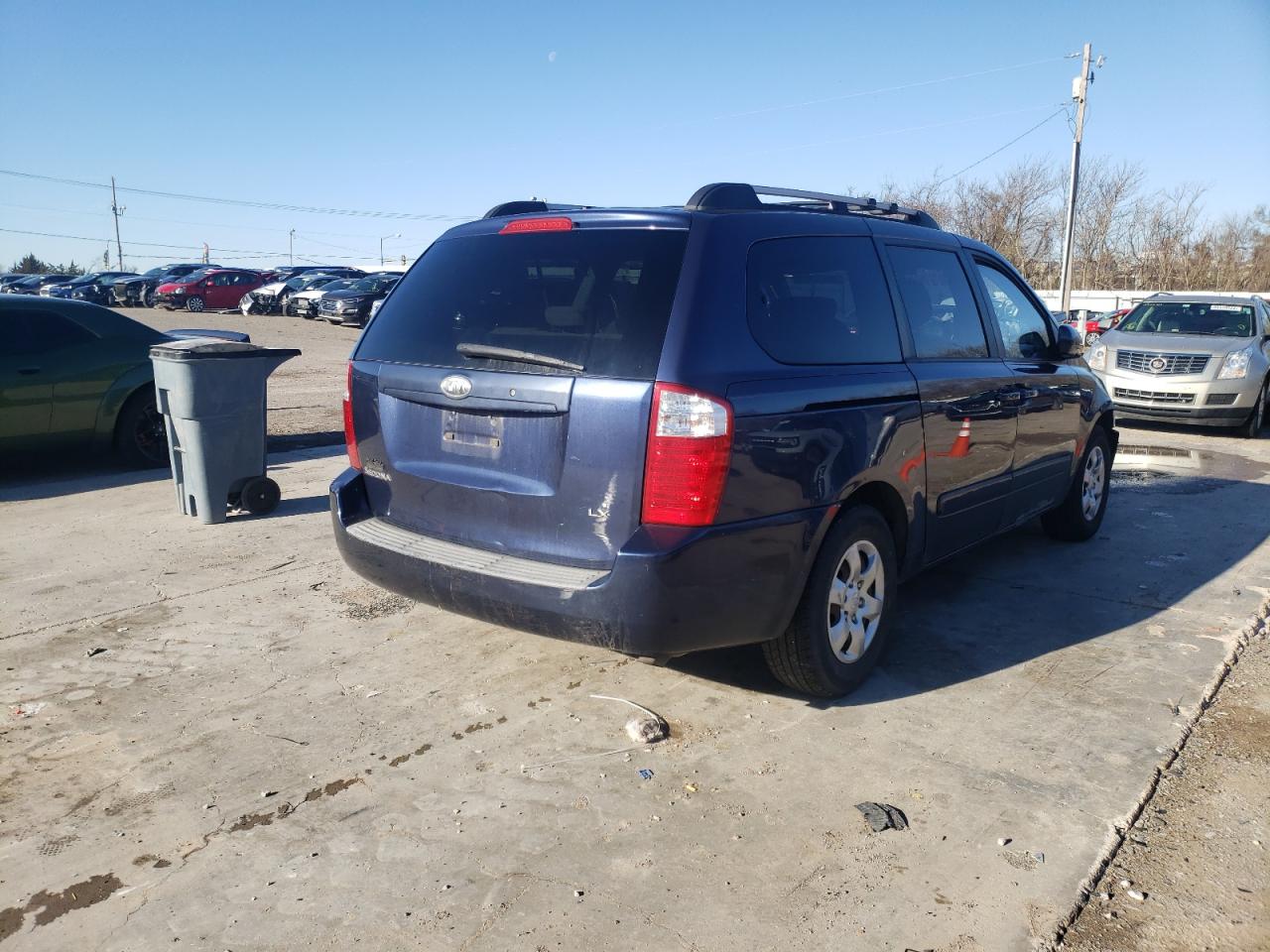 Photo 4 from auction – 2008 KIA SEDONA EX with VIN KNDMB233X86258225