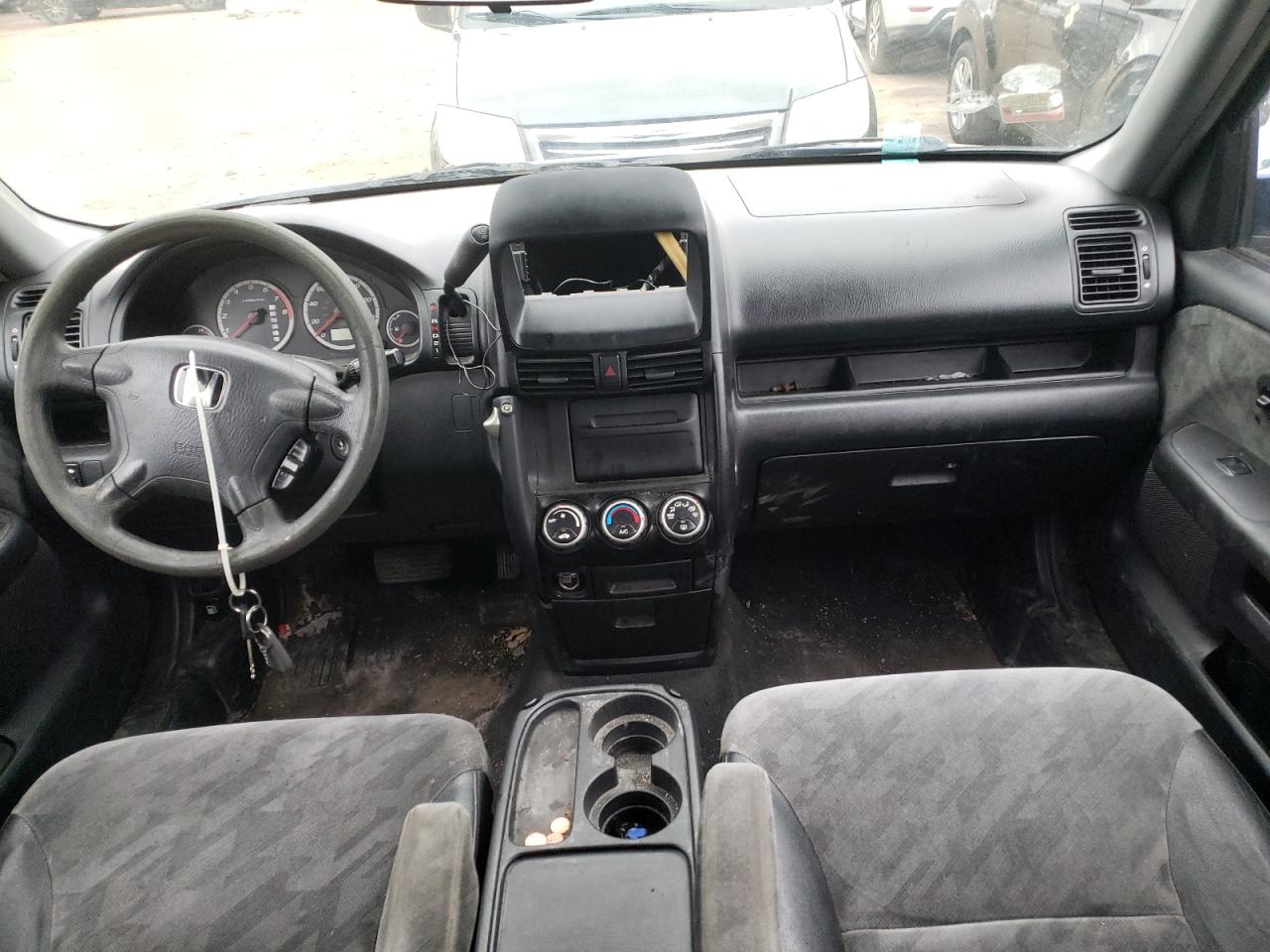 Photo 9 from auction – 2004 HONDA CR-V EX with VIN JHLRD78834C000967