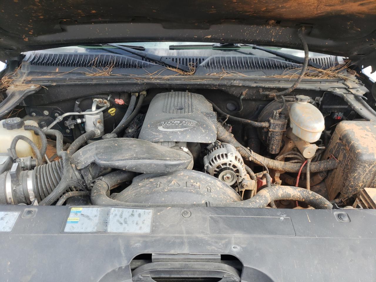 Photo 7 from auction – 2004 CHEVROLET SILVERADO with VIN 1GCEC19T04E389568