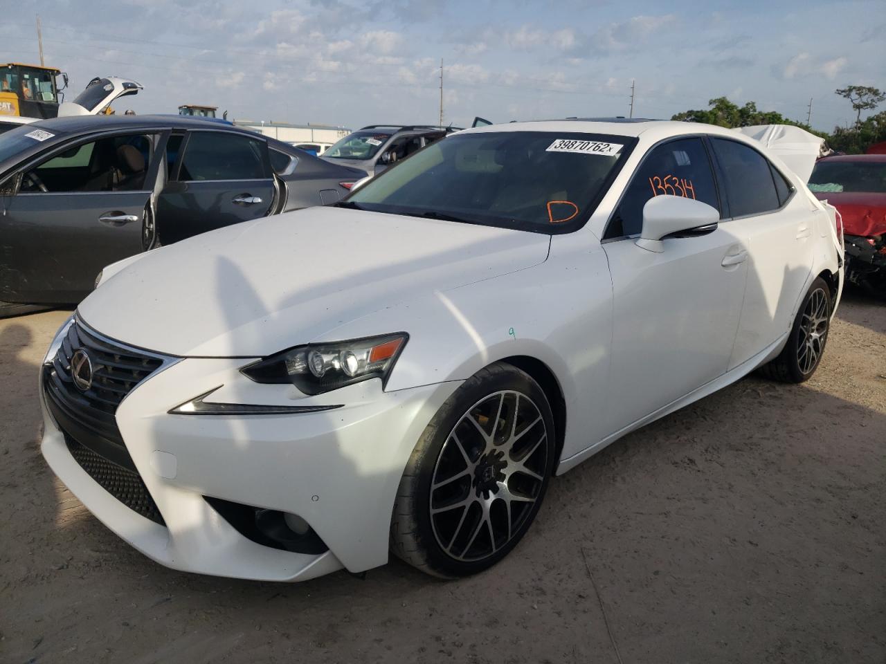 Photo 2 from auction – 2014 LEXUS IS 250 with VIN JTHBF1D27E5014673