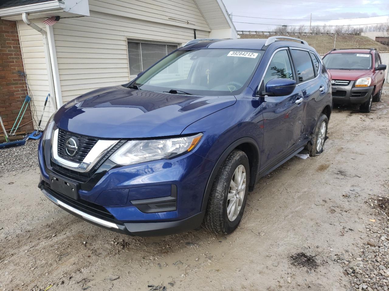 Photo 2 from auction – 2019 NISSAN ROGUE S with VIN 5N1AT2MV4KC706771
