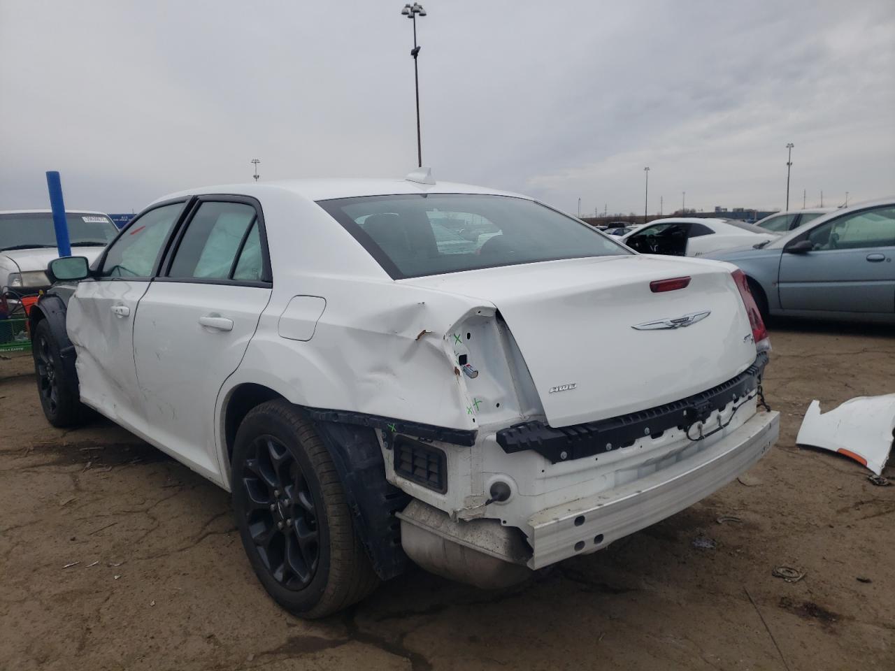 Photo 3 from auction – 2020 CHRYSLER 300 S with VIN 2C3CCAGG2LH151021