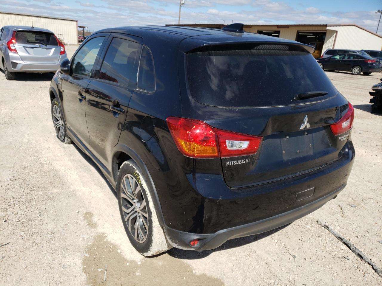 Photo 3 from auction – 2017 MITSUBISHI OUTLANDER with VIN JA4AP3AU0HZ033066