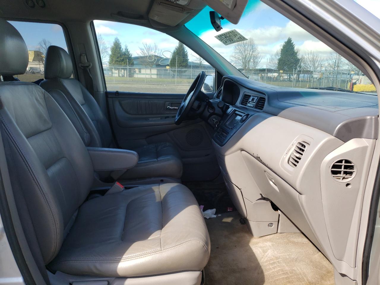 Photo 5 from auction – 2004 HONDA ODYSSEY EX with VIN 5FNRL18734B044426