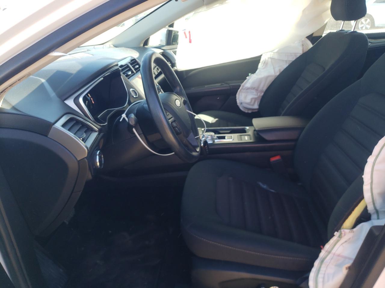 Photo 5 from auction – 2018 FORD FUSION SE with VIN 3FA6P0LU7JR241291