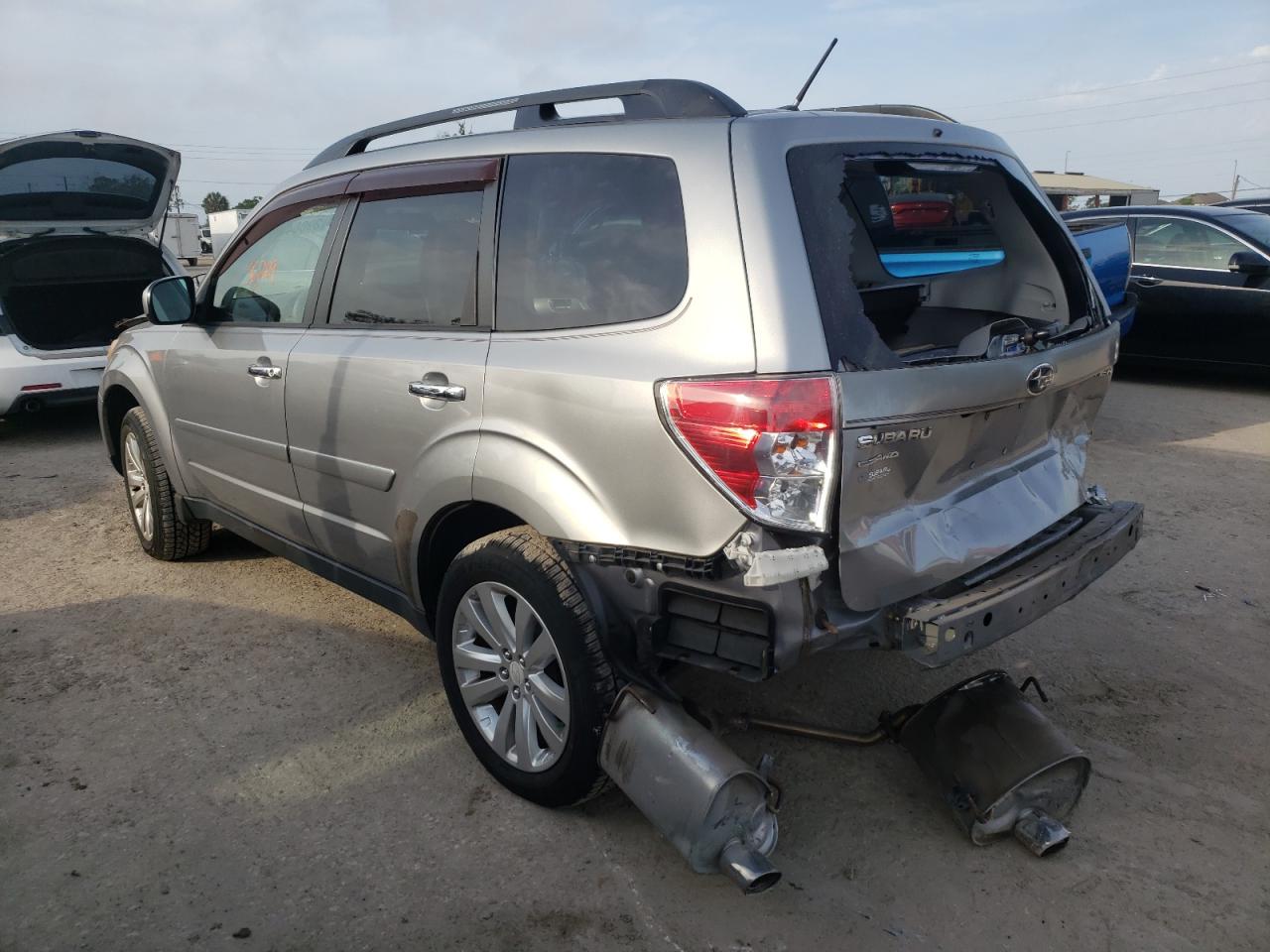 Photo 3 from auction – 2011 SUBARU FORESTER L with VIN JF2SHBEC1BH745149