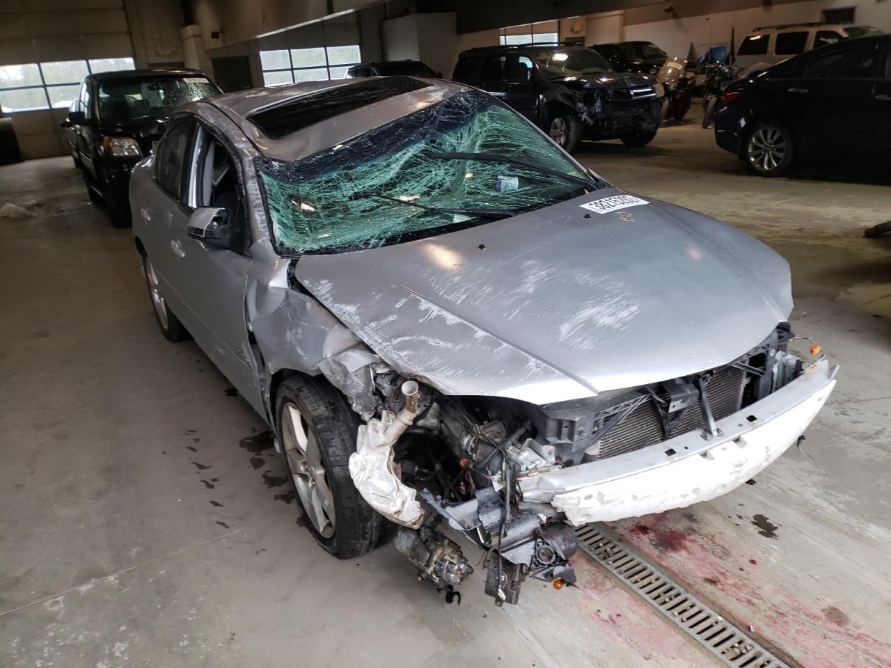 Photo 9 from auction – 2004 MAZDA 3 S with VIN JM1BK323941198508