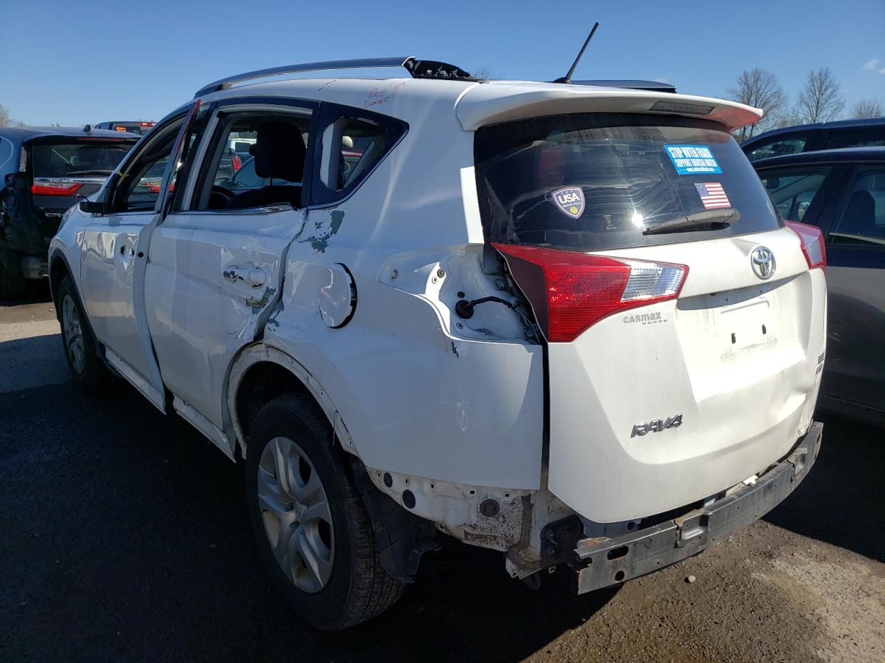 Photo 3 from auction – 2014 TOYOTA RAV4 LE with VIN JTMBFREV8EJ006596