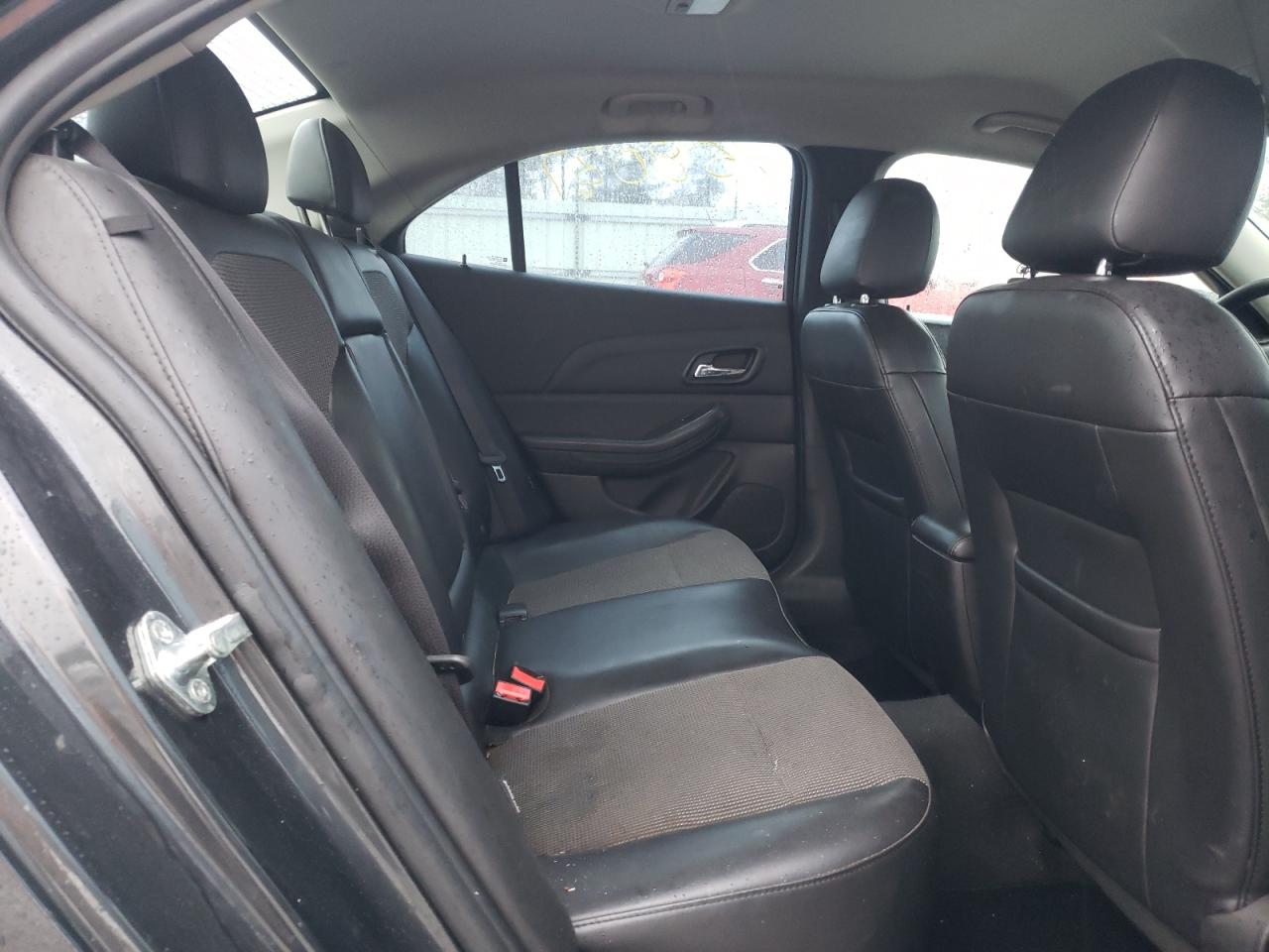Photo 6 from auction – 2015 CHEVROLET MALIBU 1LT with VIN 1G11C5SL9FF240825