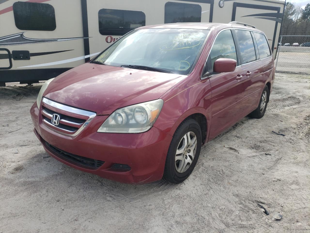 Photo 2 from auction – 2005 HONDA ODYSSEY EX with VIN 5FNRL38625B052831