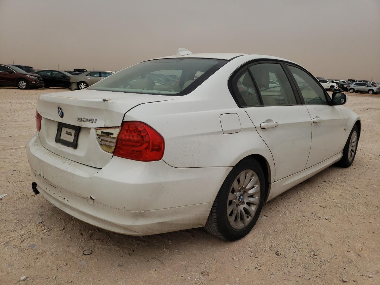 Photo 4 from auction – 2009 BMW 328 I with VIN WBAPH73589A170909
