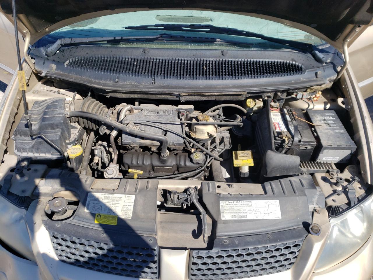 Photo 7 from auction – 2001 DODGE GRAND CARA with VIN 2B8GP44G21R121530