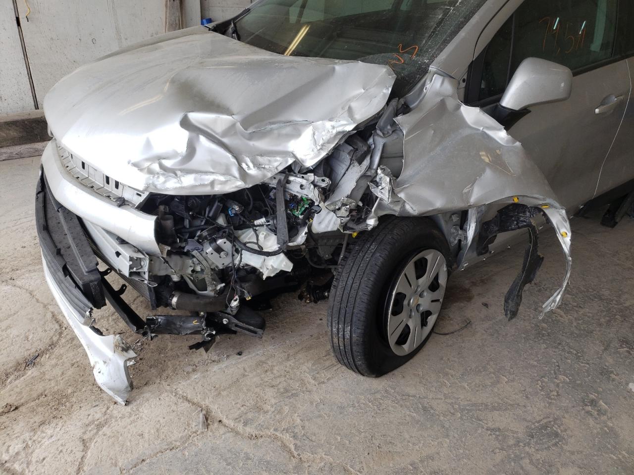 Photo 9 from auction – 2018 CHEVROLET TRAX LS with VIN KL7CJKSBXJB720719