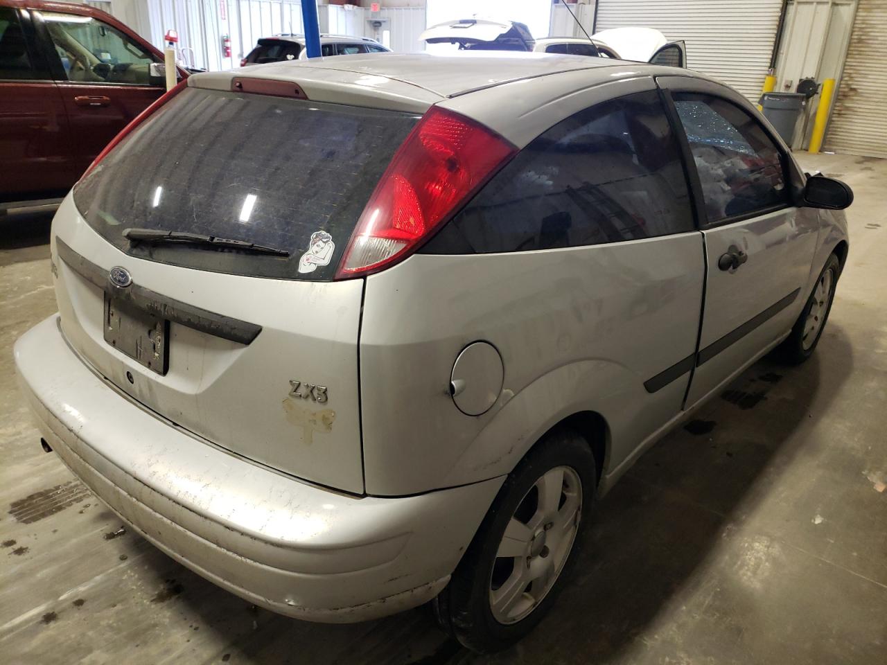 Photo 4 from auction – 2003 FORD FOCUS ZX3 with VIN 3FAFP313X3R171218
