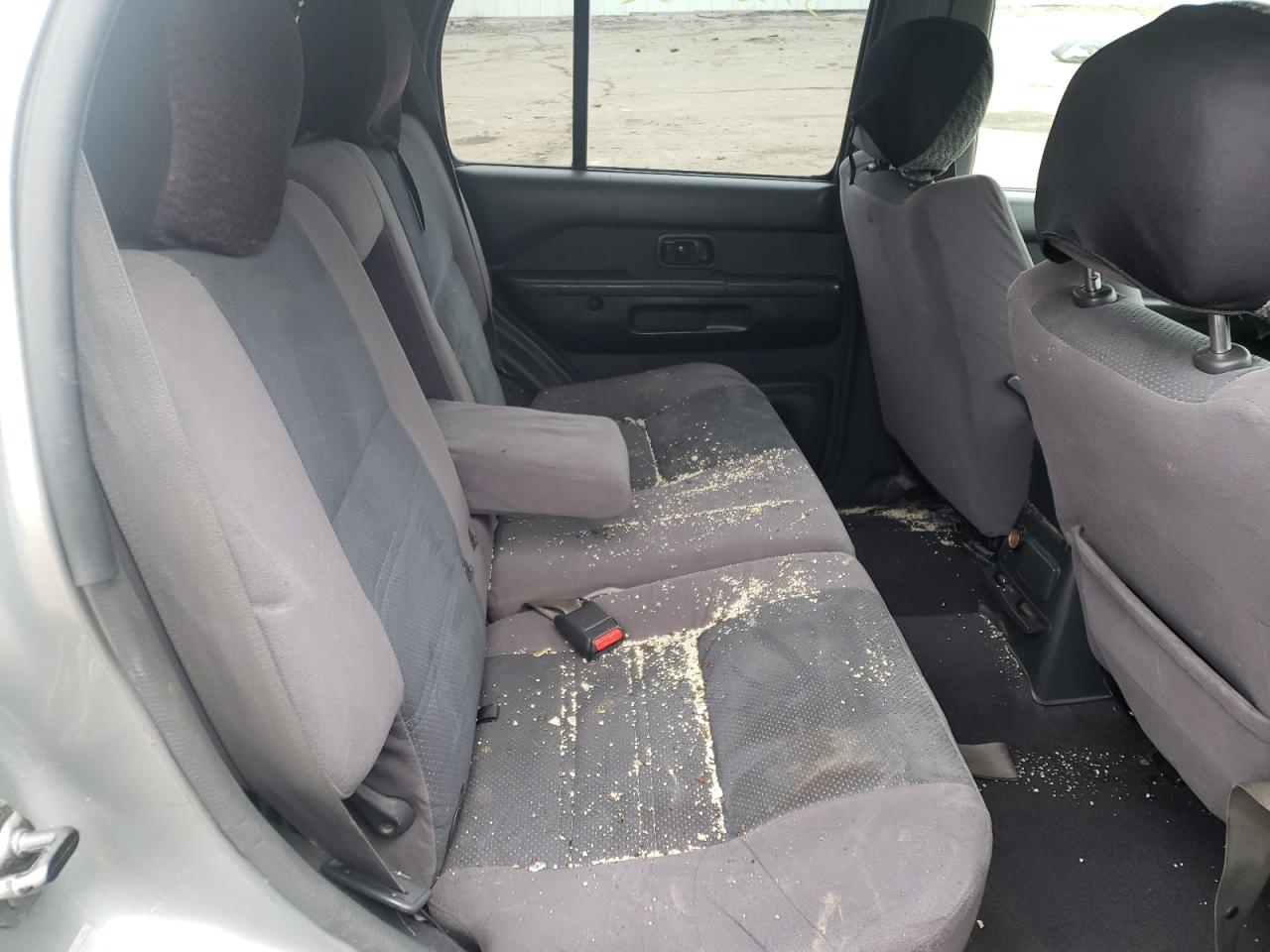 Photo 6 from auction – 2000 NISSAN PATHFINDER with VIN JN8AR07Y7YW435388