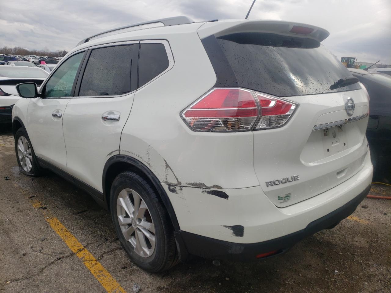 Photo 3 from auction – 2015 NISSAN ROGUE S with VIN 5N1AT2MT3FC816487