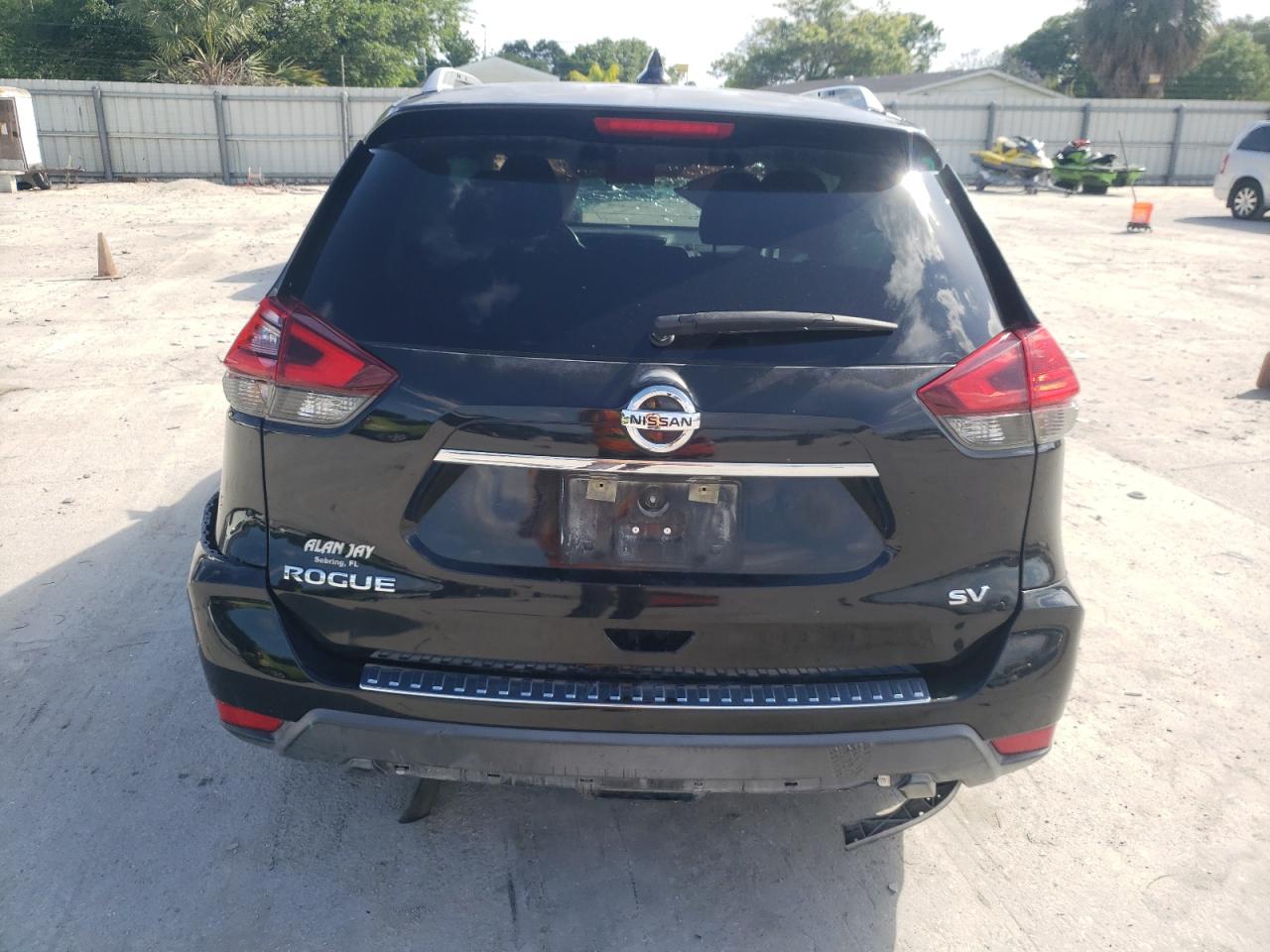 Photo 9 from auction – 2017 NISSAN ROGUE S with VIN KNMAT2MT6HP559650