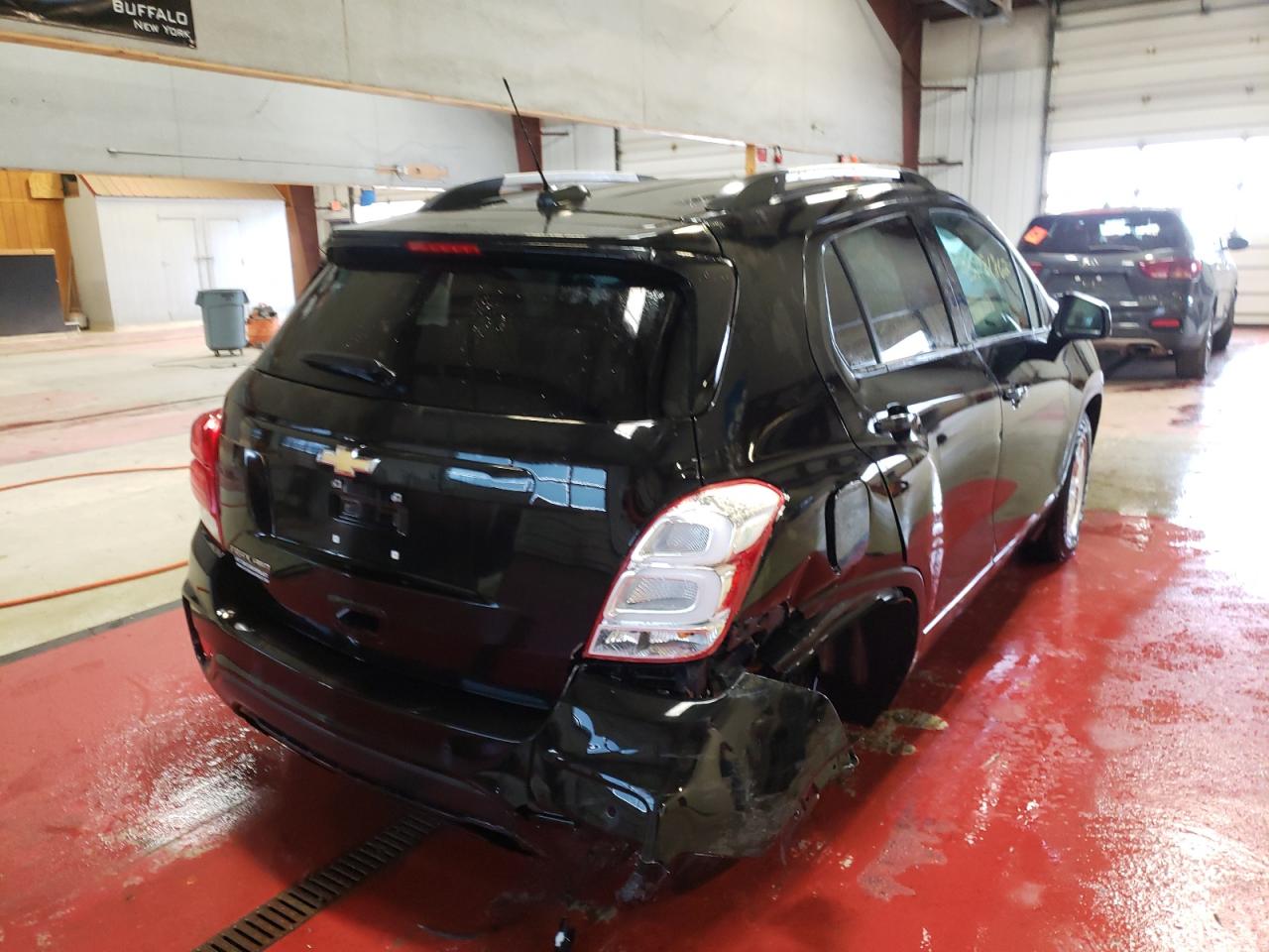 Photo 4 from auction – 2021 CHEVROLET TRAX 1LT with VIN KL7CJPSB7MB309439