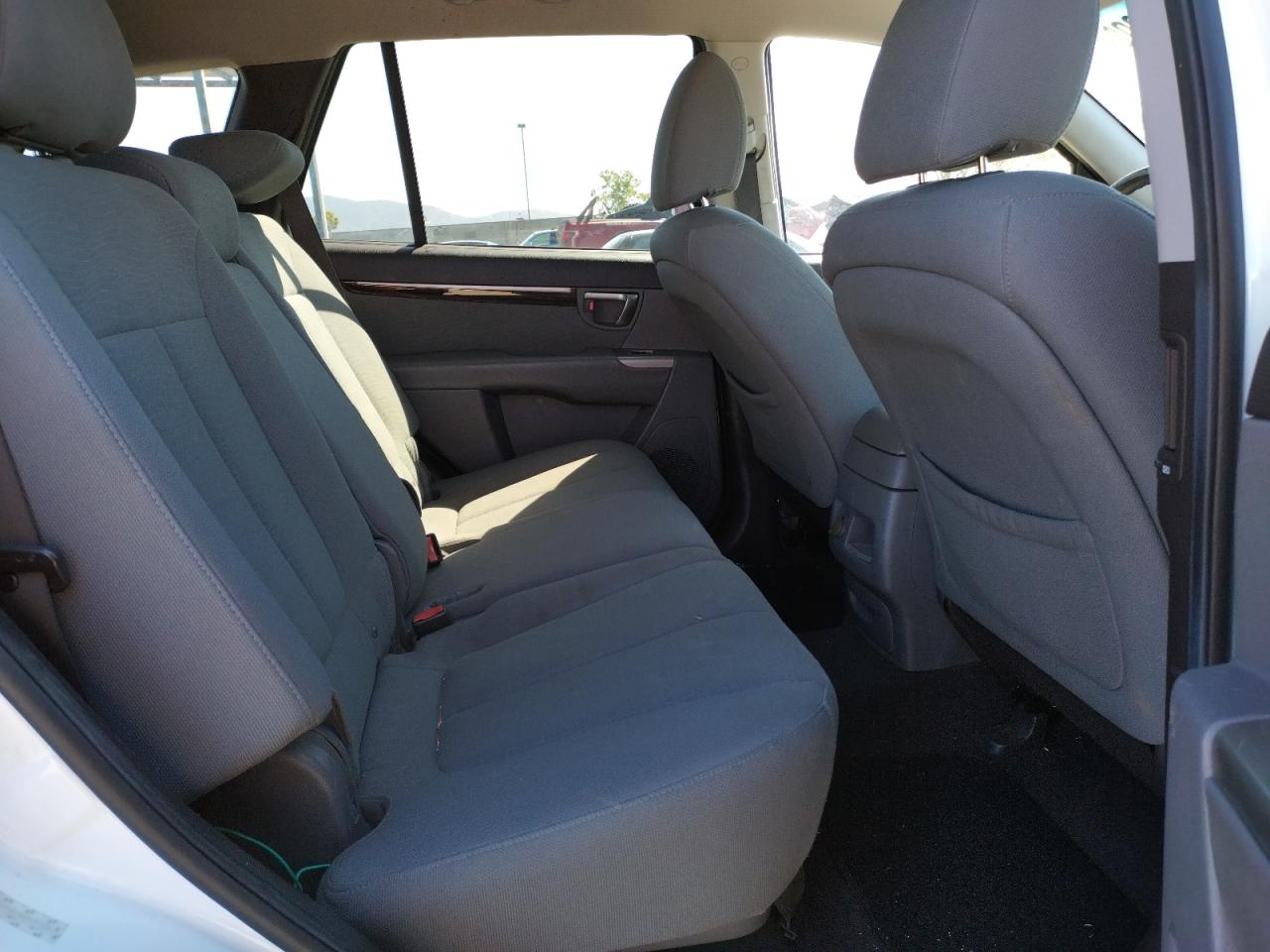 Photo 6 from auction – 2010 HYUNDAI SANTA FE G with VIN 5NMSG3ABXAH358195