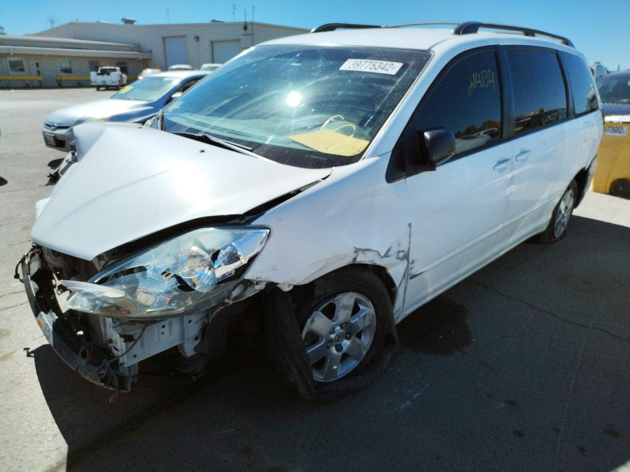 Photo 2 from auction – 2006 TOYOTA SIENNA CE with VIN 5TDZA23C36S526697