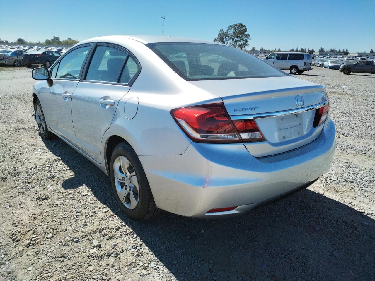 Photo 3 from auction – 2013 HONDA CIVIC LX with VIN 19XFB2F55DE242847