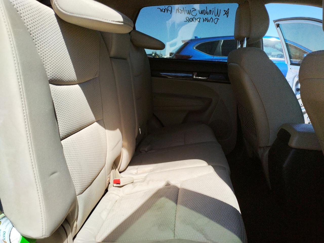 Photo 17 from auction – 2011 KIA SORENTO BA with VIN 5XYKT4A15BG163349