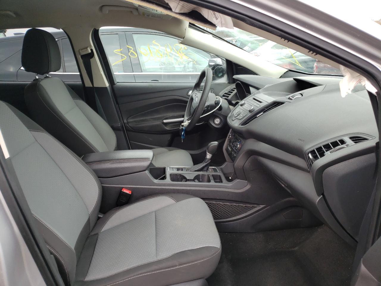 Photo 5 from auction – 2017 FORD ESCAPE SE with VIN 1FMCU9G95HUB08429