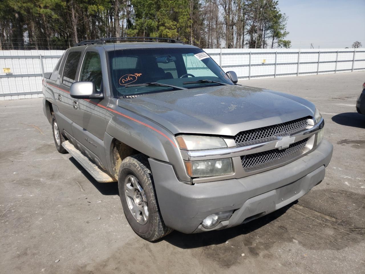 CHEVROLET AVALANCHE 2002 with VIN 3GNEK13T12G284739 - Photo from auction