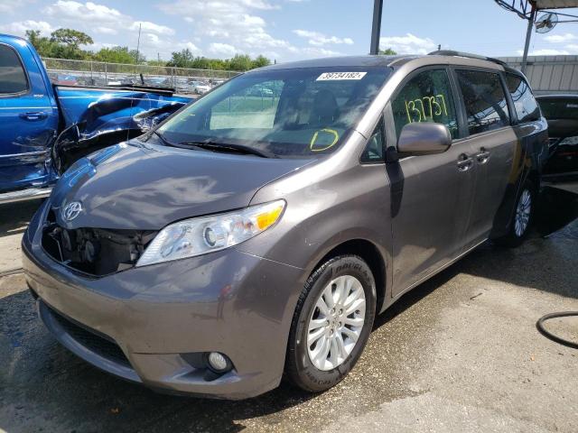 Photo 2 from auction – 2013 TOYOTA SIENNA XLE with VIN 5TDYK3DC3DS393787