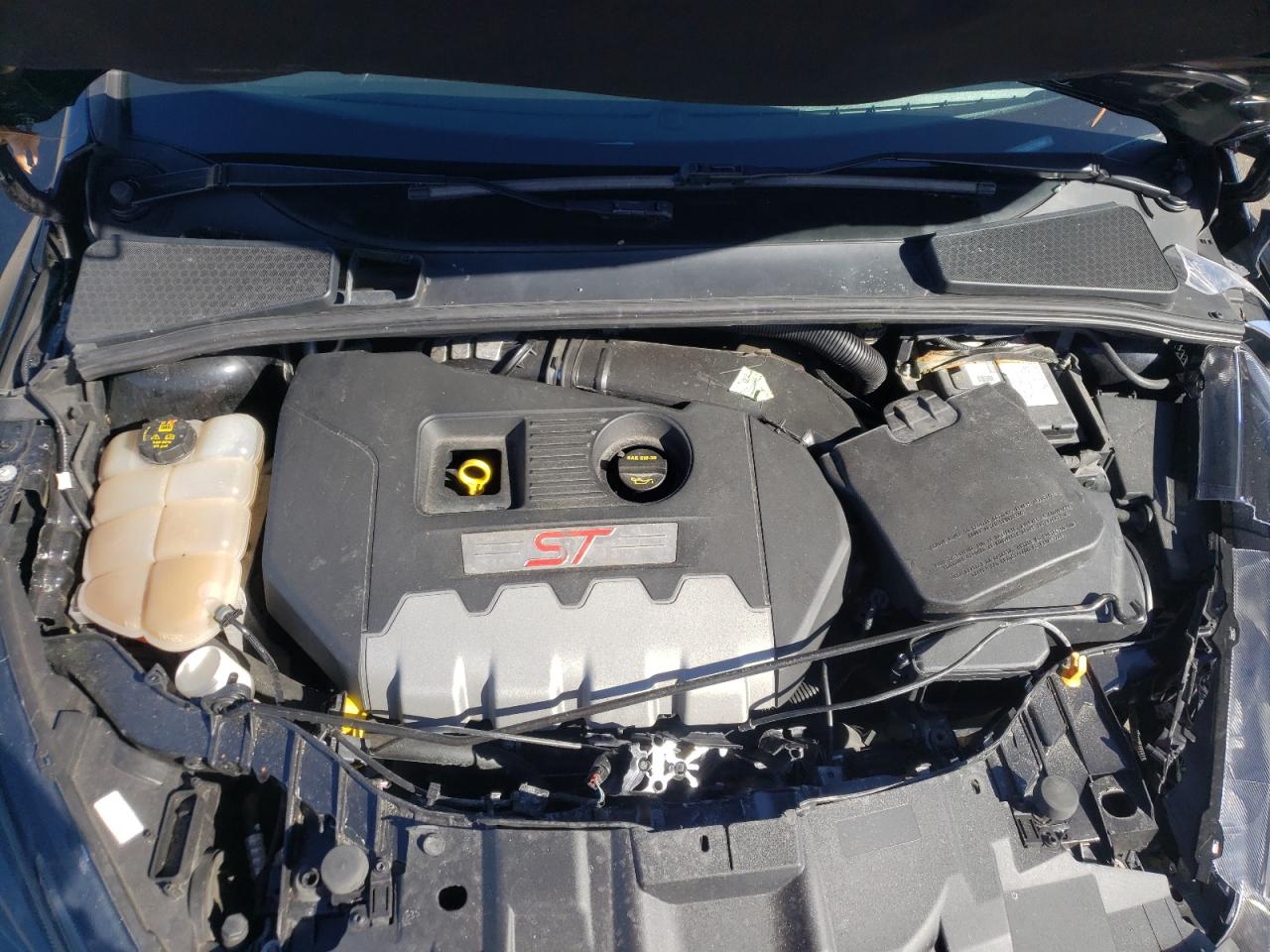 Photo 7 from auction – 2016 FORD FOCUS ST with VIN 1FADP3L99GL278998