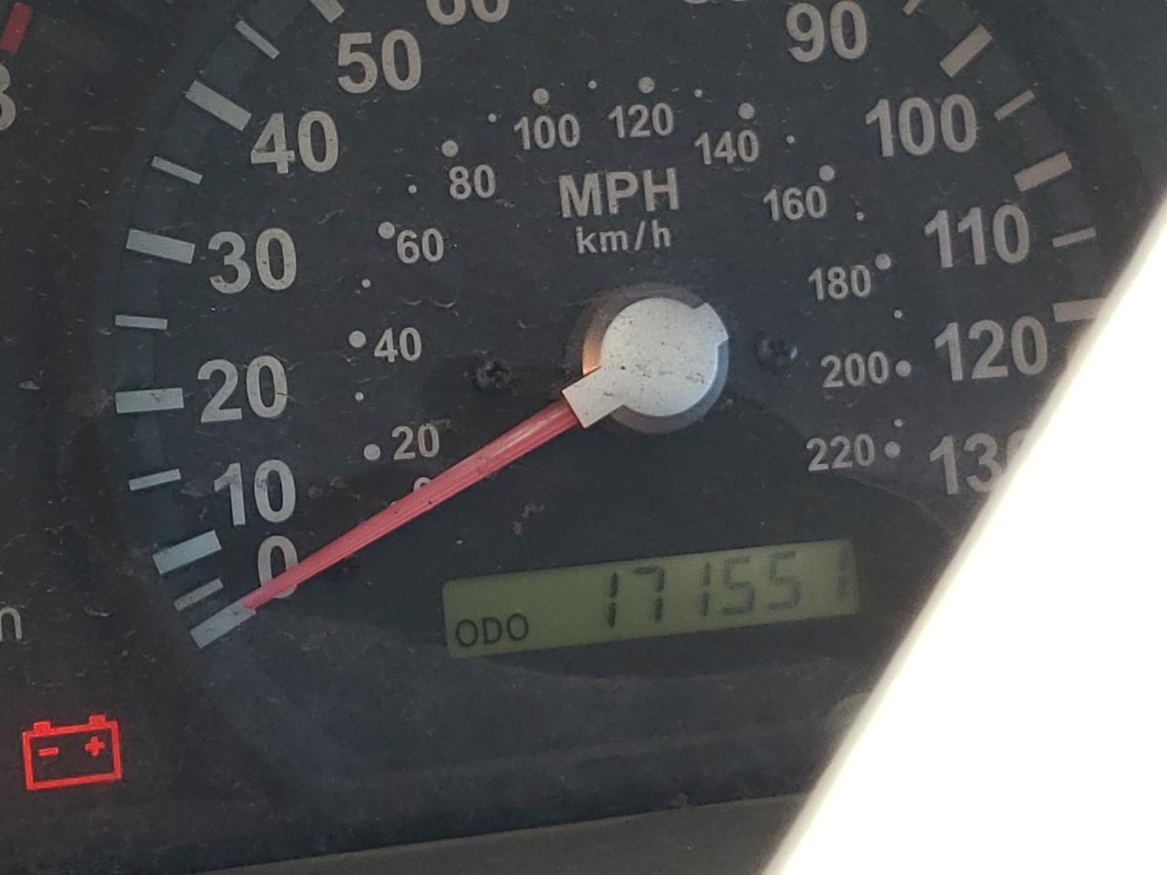 Photo 8 from auction – 2005 KIA SORENTO EX with VIN KNDJD733655428589