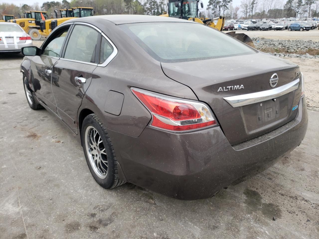 Photo 3 from auction – 2014 NISSAN ALTIMA 2.5 with VIN 1N4AL3AP2EN216456