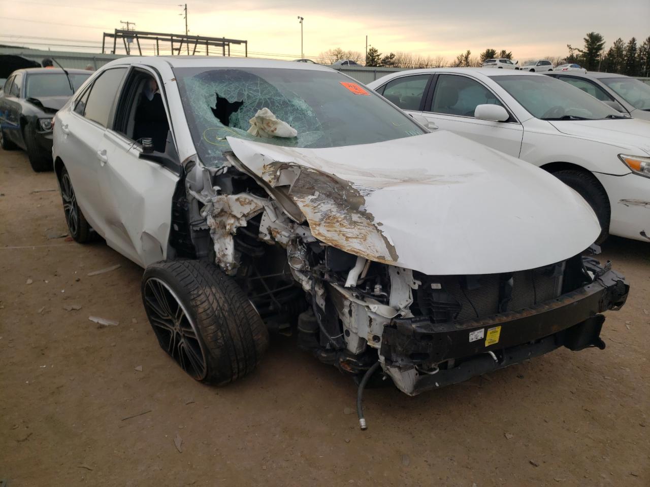 Photo 1 from auction – 2016 TOYOTA CAMRY LE with VIN 4T1BF1FK1GU173272