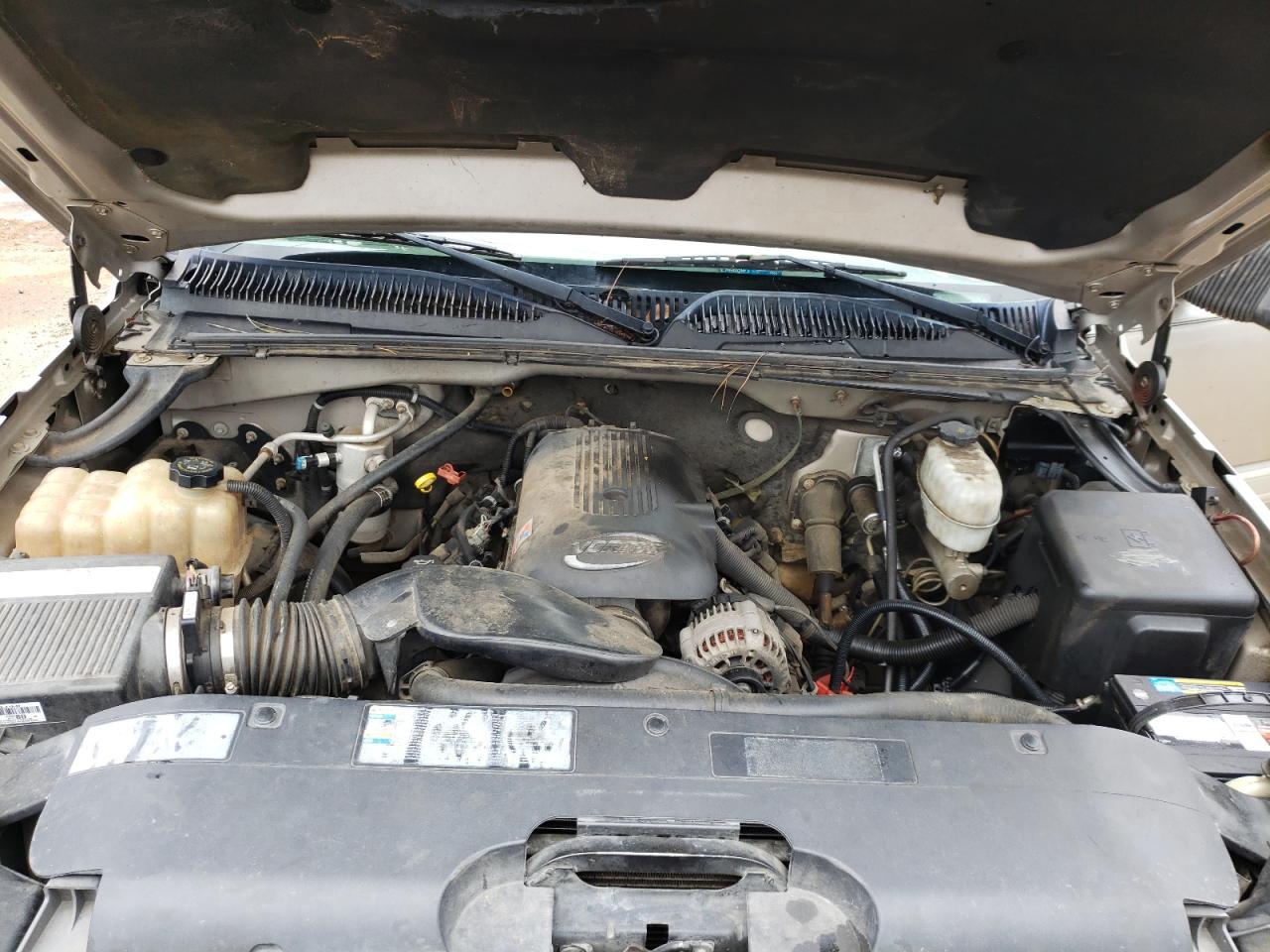 Photo 7 from auction – 2005 CHEVROLET SILVERADO with VIN 1GCHK29U55E119882