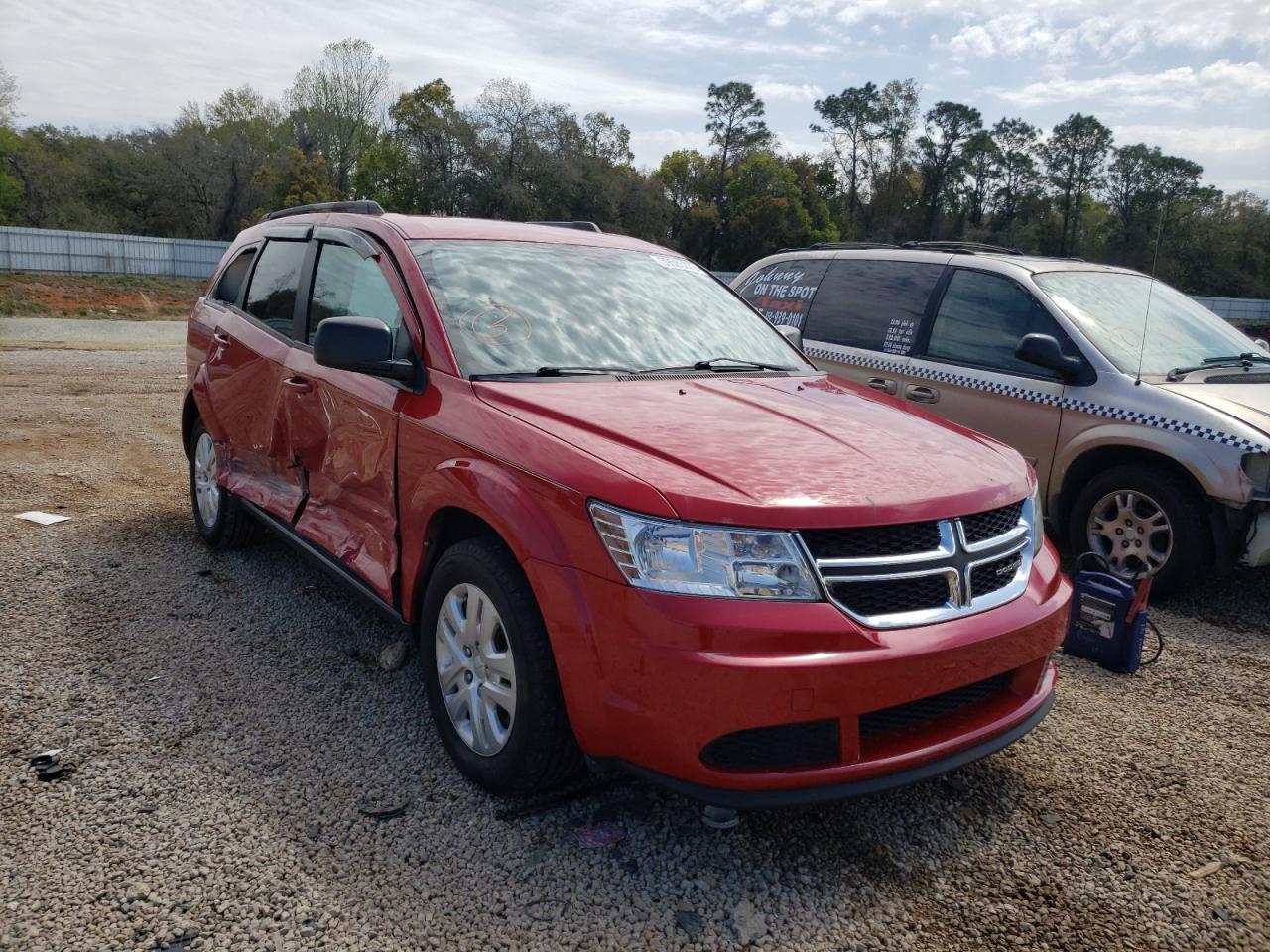 DODGE JOURNEY SE 2017 with VIN 3C4PDCAB8HT677106 - Photo from auction