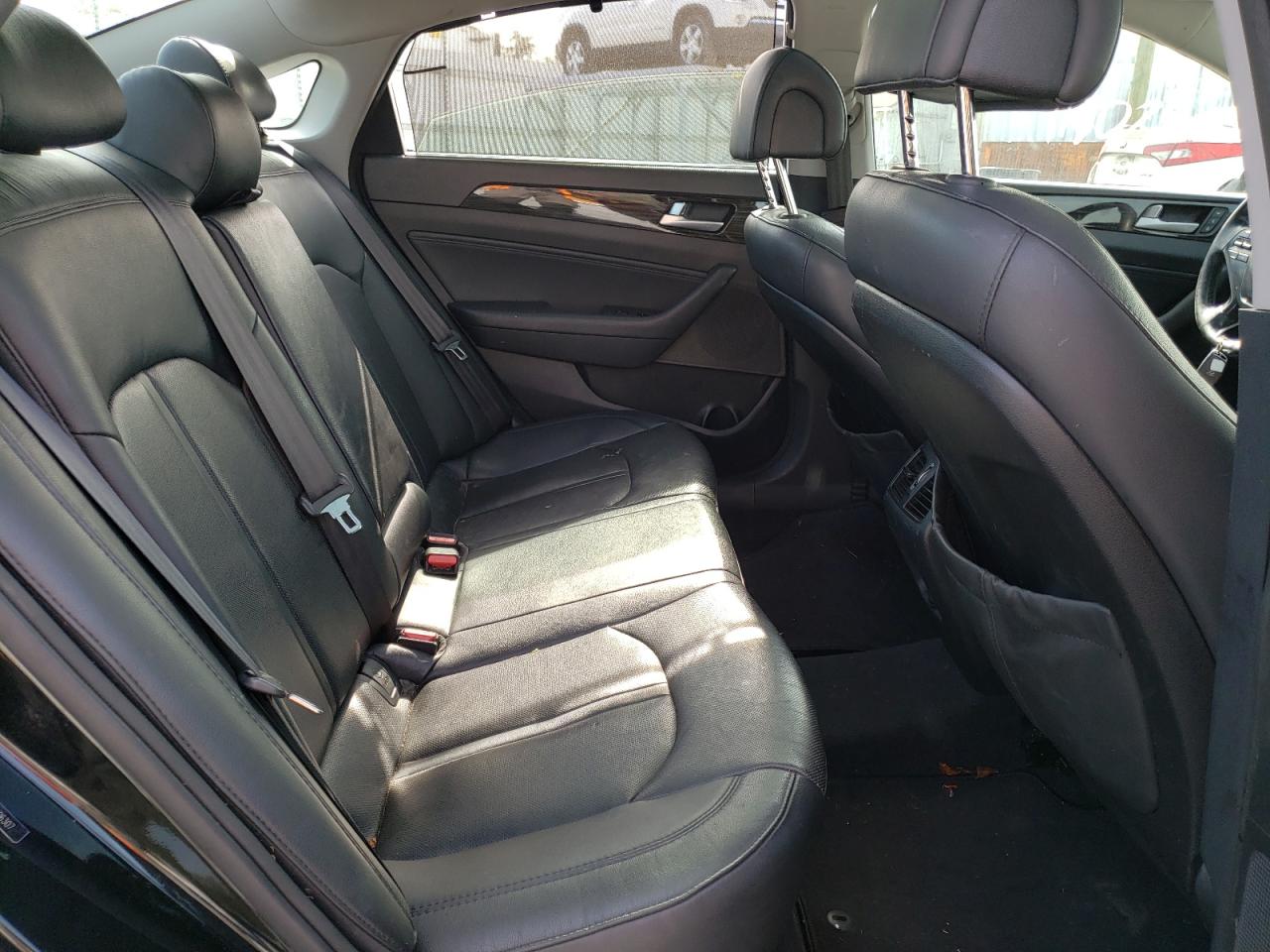 Photo 6 from auction – 2015 HYUNDAI SONATA SPO with VIN 5NPE34AF2FH106307