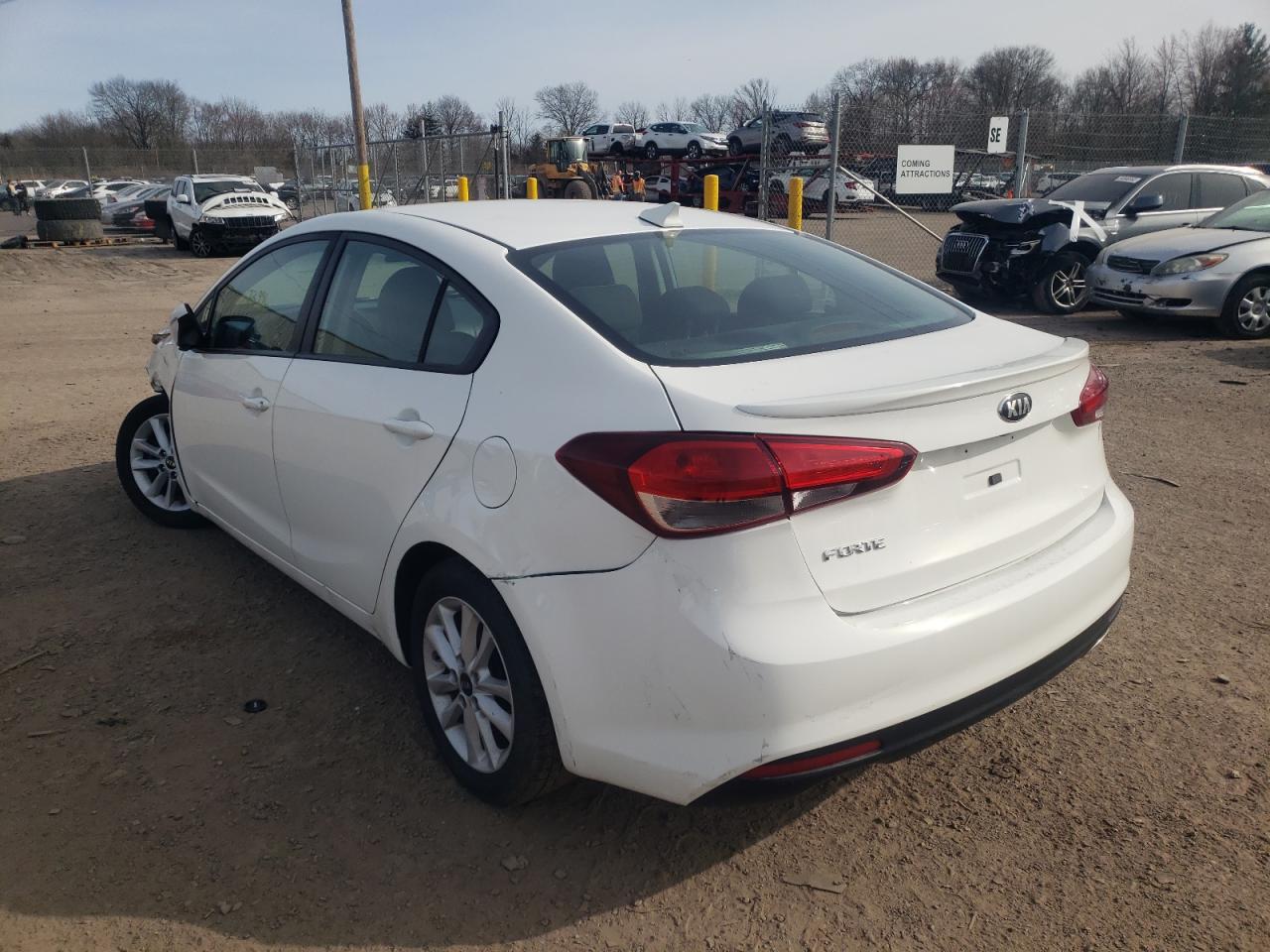 Photo 3 from auction – 2017 KIA FORTE LX with VIN 3KPFL4A75HE052943