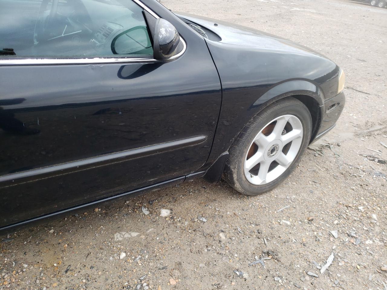 Photo 9 from auction – 2001 NISSAN MAXIMA GXE with VIN JN1CA31AX1T318651