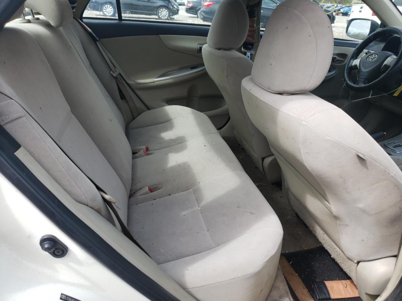 Photo 6 from auction – 2011 TOYOTA COROLLA BA with VIN JTDBU4EE4BJ098584