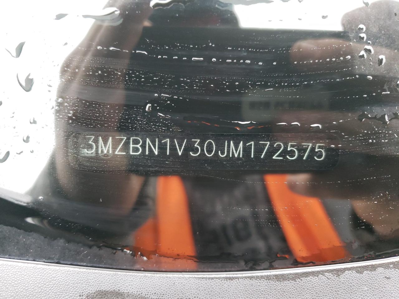 Photo 10 from auction – 2018 MAZDA 3 TOURING with VIN 3MZBN1V30JM172575