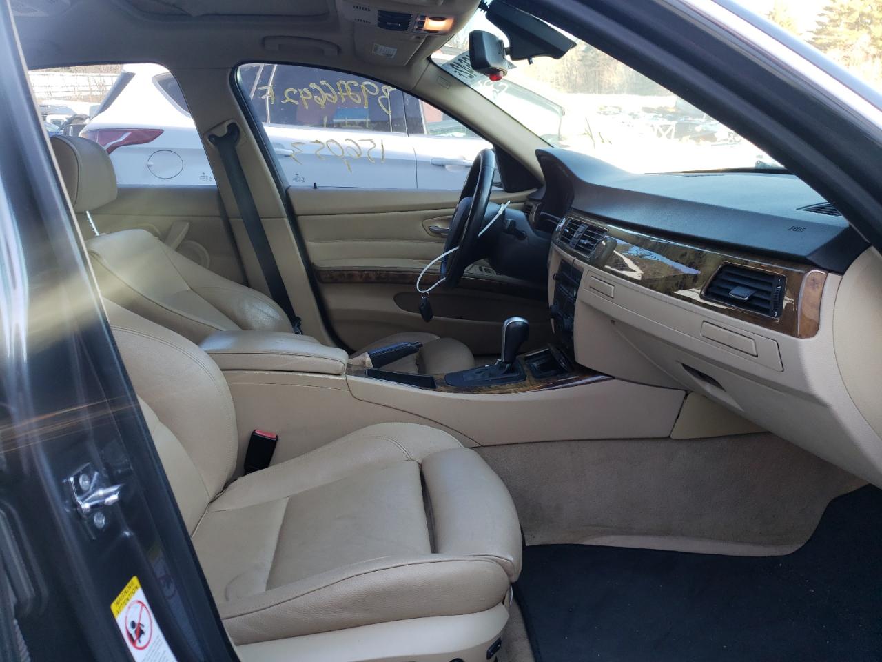 Photo 5 from auction – 2006 BMW 330 XI with VIN WBAVD33536KV65887
