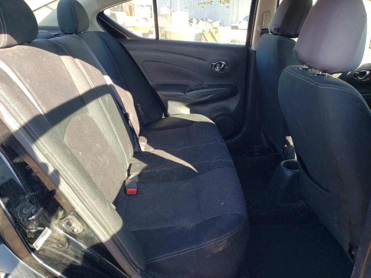 Photo 6 from auction – 2017 NISSAN VERSA S with VIN 3N1CN7APXHL884095