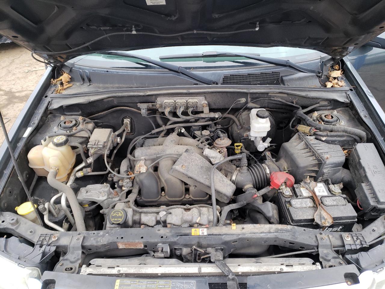 Photo 7 from auction – 2008 FORD ESCAPE LIM with VIN 1FMCU04118KA59493