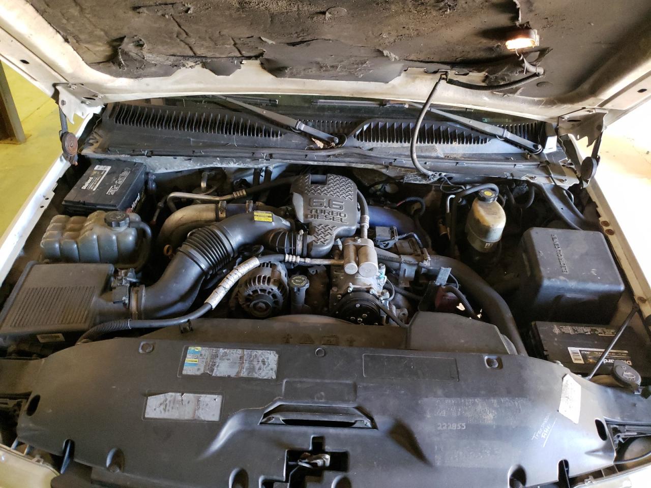 Photo 7 from auction – 2002 CHEVROLET SILVERADO with VIN 1GCJC33152F193005