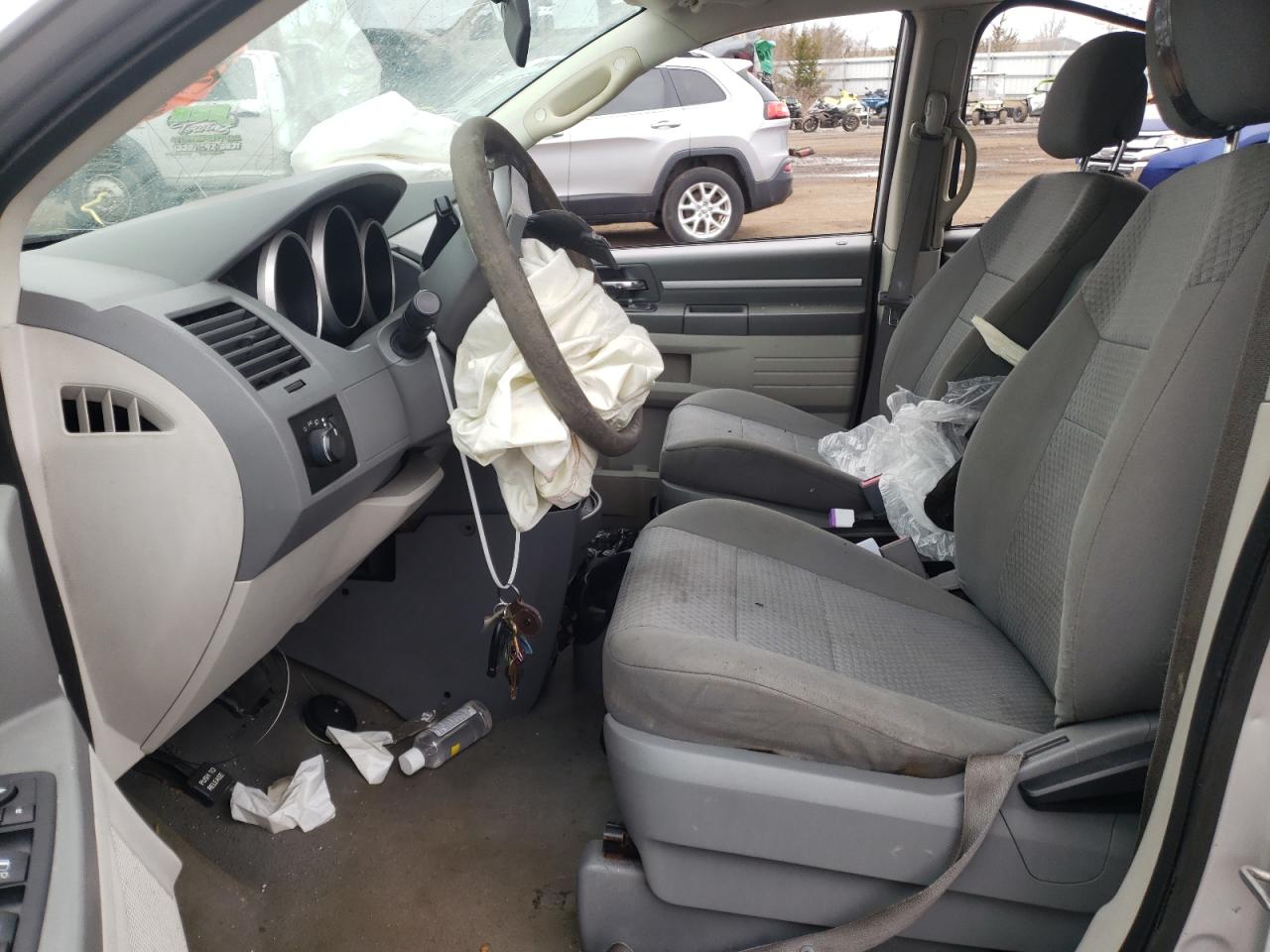 Photo 5 from auction – 2010 DODGE GRAND CARA with VIN 2D4RN4DE1AR363018
