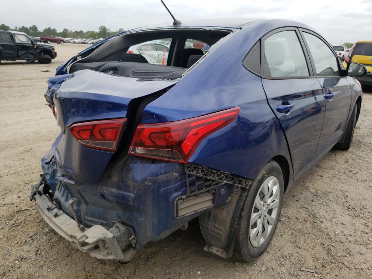 Photo 4 from auction – 2019 HYUNDAI ACCENT SE with VIN 3KPC24A33KE077527