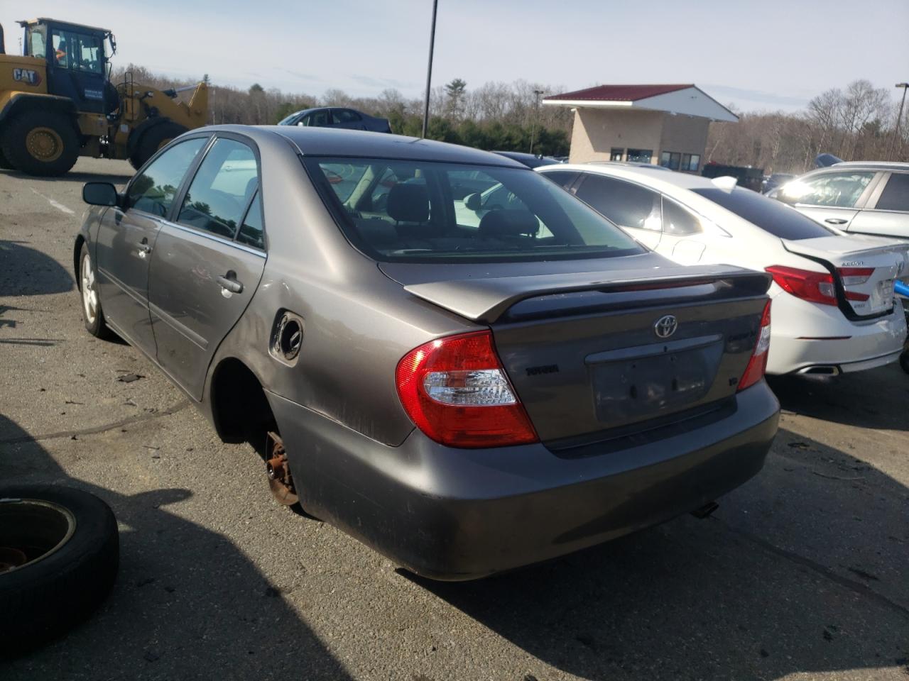 Photo 3 from auction – 2004 TOYOTA CAMRY SE with VIN 4T1BA32K54U007963