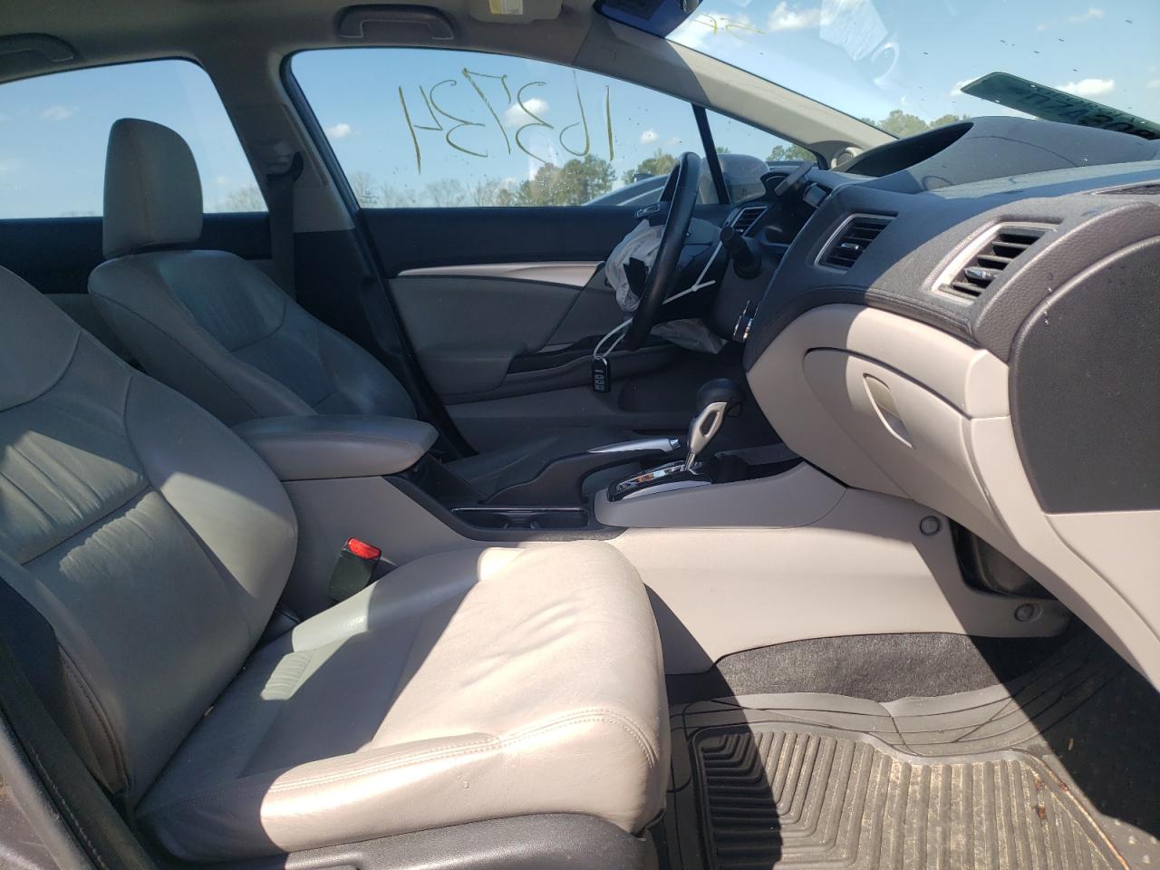 Photo 5 from auction – 2014 HONDA CIVIC EXL with VIN 19XFB2F95EE031667